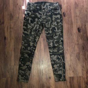 Camo pants
